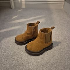 Toddler boots