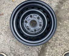 Toyota Hiace Spare Wheel 98 - 14