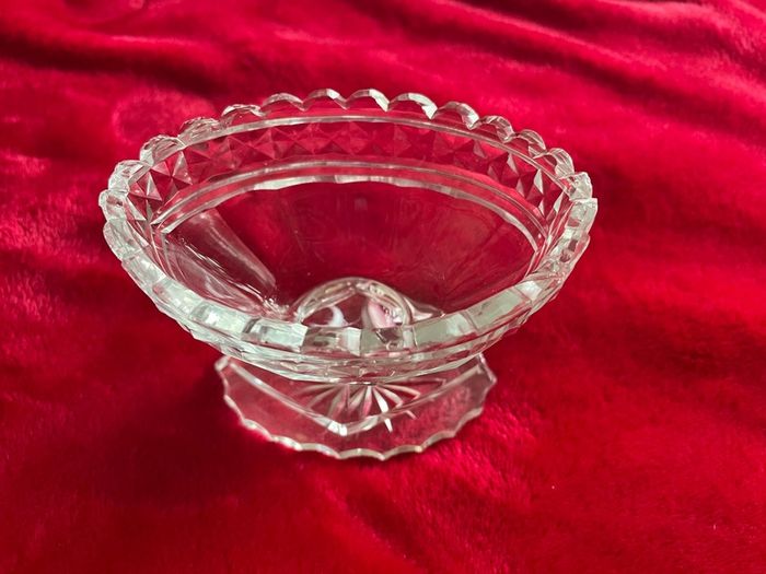 Jam  crystals vase