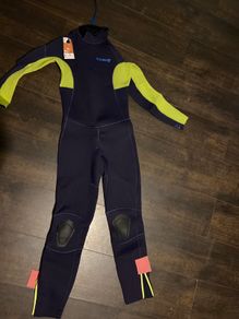 Wet suit