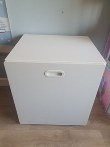 Pull out toy chest