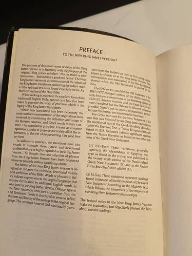 Mint Large New King James Holy Bible (copyright 1982)