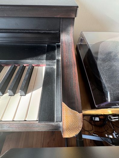 Roland HP-236 88-Key Digital Piano + Roland Sustain Pedal + Piano Bench