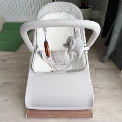 Baby bouncer