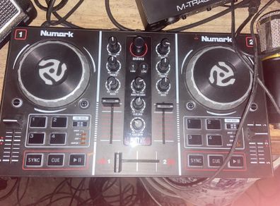 Numark Party Mix
