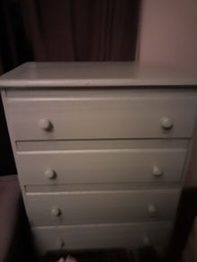 chest of drawers