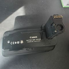 Canon battery grip BG-E2N