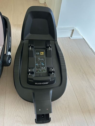 Infant car seat & isofix base - Max cosi