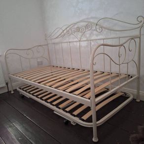 Laura Ashley Day Bed