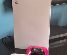 PlayStation 5 Disc Edition  1TB 2 Controllers  Excellent Condition