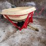 Fertilizer Spreader Image 3