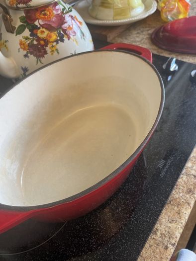 cast iron cassrole