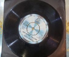 Stevie Wonder Happy Birthday Sing A Long 7 inch 1981 Motown TMG 1235