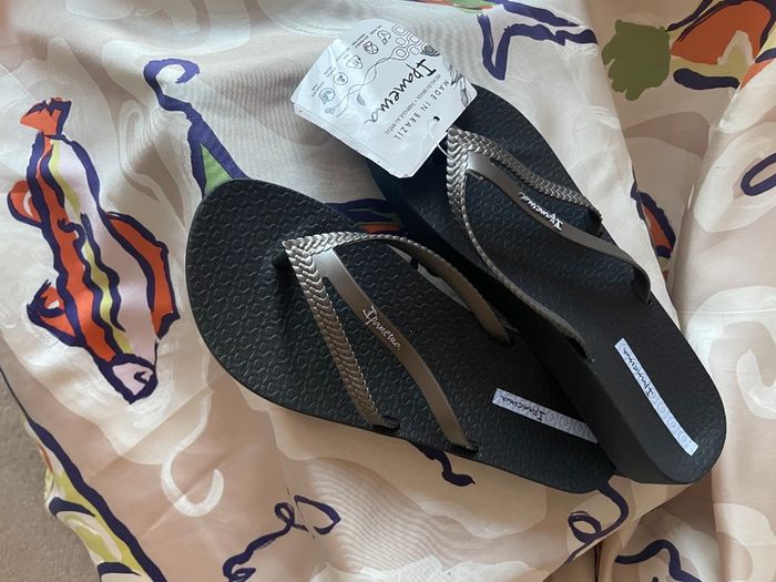 IPANEMA Gun Black Bossa Soft Flip Flops