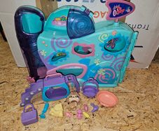 Littlest Pets Shop PLAYFUL PAWS PET DAYCARE house playset