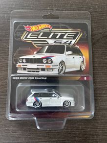 HotWheels Collectors Elite 64 BMW 318i Touring