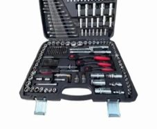 Brand New 231-piece Socket Set