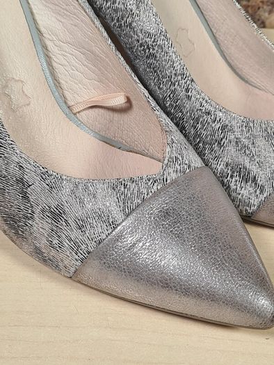 womens CAPRICE silver high heels court shoes Size UK 4.5 EU 37.5