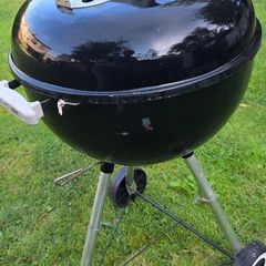 Weber charcoal barbeque