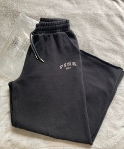 V S pants