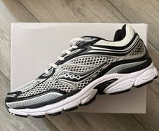 Saucony ProGrid Omni 9