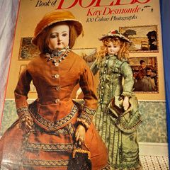 All Color Book of Dolls - Kay Desmonde 1974 - 100 Color Photographs