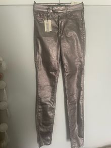#riverisland
