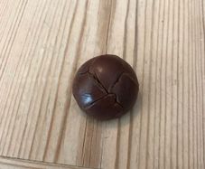 Vintage leather button
