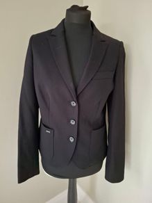Punt Roma black blazer