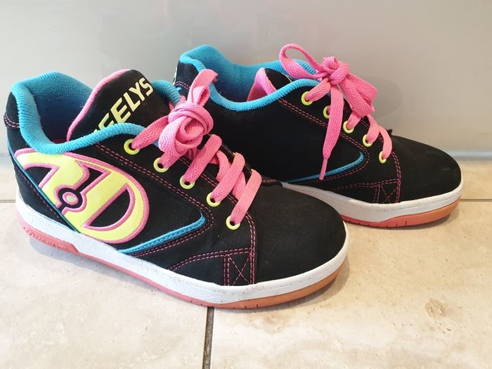 Heelies size 3(35) very good condition