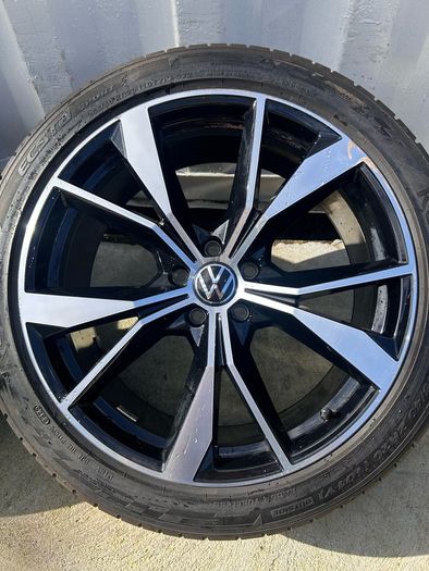 Genuine Volkswagen R-Line Misano 20" Alloy Wheels