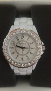 Softech Unisex White and Silver Analog Watch with Crystal Diamonte Bezel