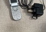 Motorola V220 Flip phone