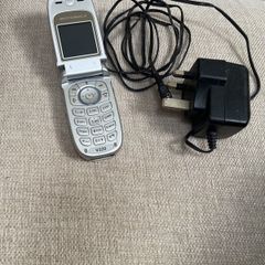 Motorola V220 Flip phone