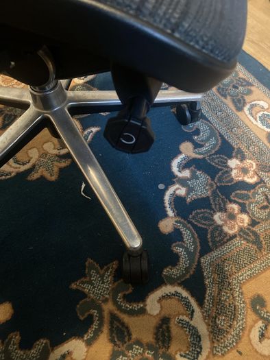 Ergonomic chair