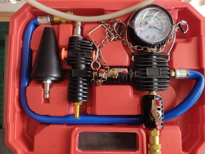 Cooling System  Vacuum Test & Refill Tool