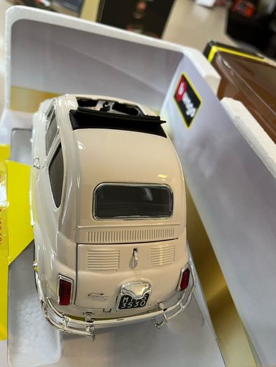 Fiat 500 L 1/16-1/8 burago