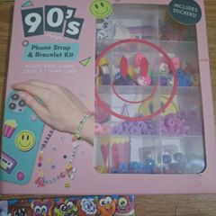 bundles of novelty gifts