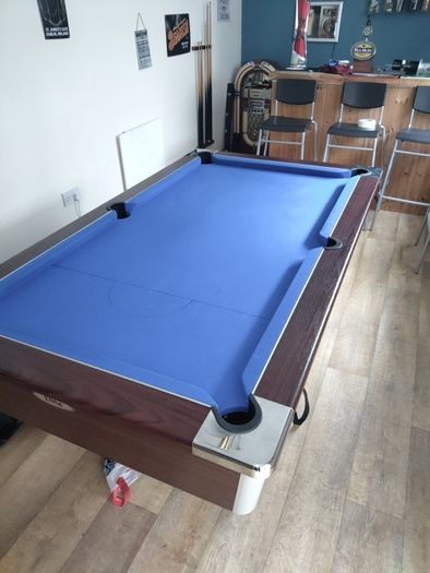 pool table