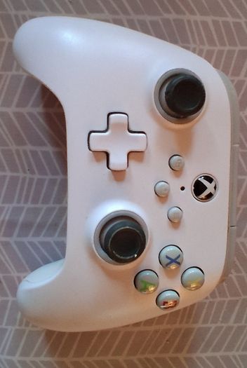 White PowerA Enhanced Wired Controller for Xbox