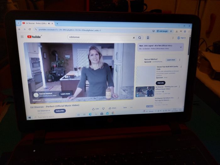 HP 15.6inch Laptop, purple colour, AMD A8-6410 APU 2.0GHz with AMD Radeon R5 Graphics, 4 GB Ram, almost 1 Terrabyte HDD, Windows 10,