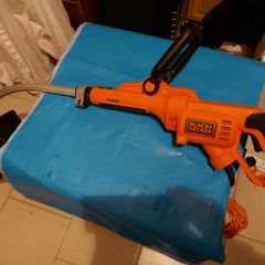 Black+Decker 33 cm 700W corded electric grass trimmer GL7033-GB in excellent condition