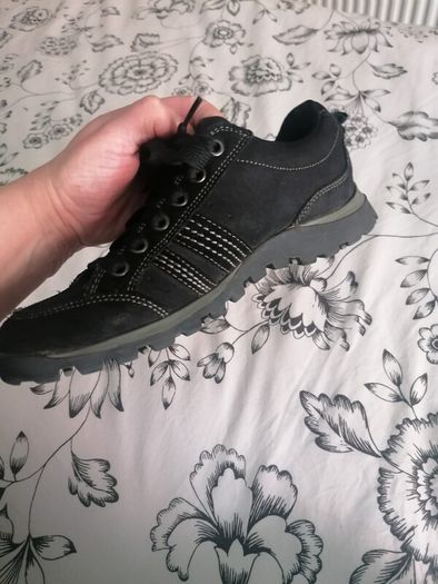 beautiful ladies leather skechers
