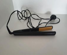 GHD Straightener