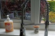 NEW SALE | Kitchen Tap, Kitchen Sink Mixer Tap with 360Degree Swivel Pull Down Sprayer Commercial Kitchen Taps Single Handle Mixer Tap Cold and Hot 3-Modes Spray with Standard Fittings