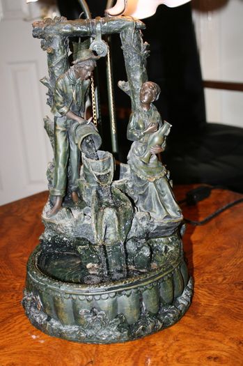 Vintage Fountain Table Lamp