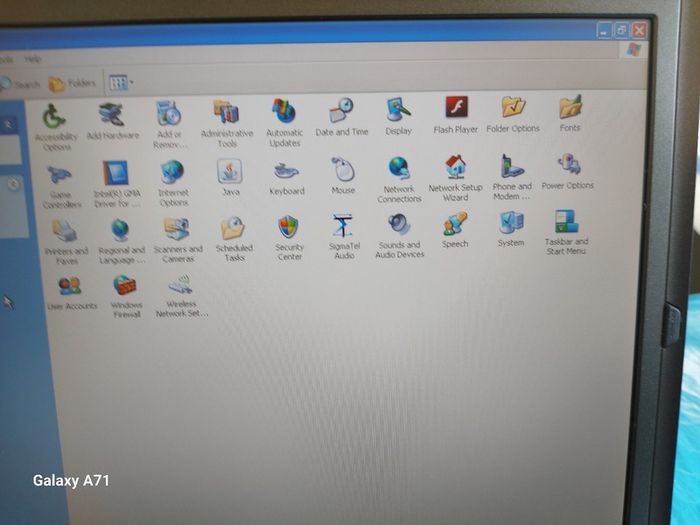 DELL LATITUDE D410, (Vintage), .5GB Ram, 40GB HDD, Original Windows XP, Excellent Battery and in super cosmetic condition,