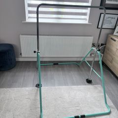 Gymnastics bar