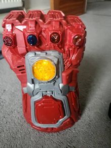 MARVEL AVENGERS  Disney Marvel Legends Nano Power Gauntlet