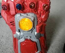 MARVEL AVENGERS  Disney Marvel Legends Nano Power Gauntlet